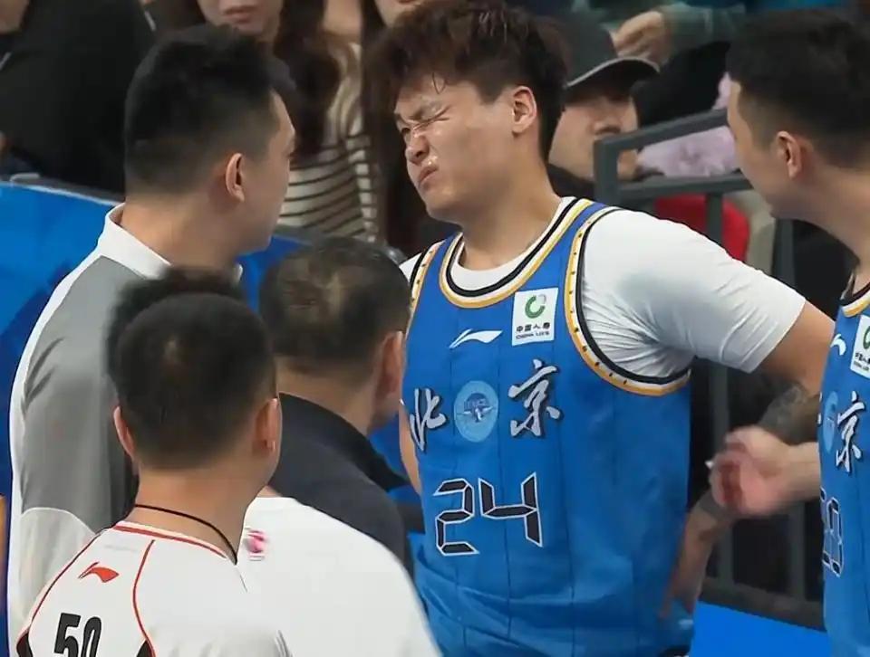 百家乐官方网站-CBA三消息:赵睿伤病更新,徐杰回应百万票王,山西球迷又闯祸