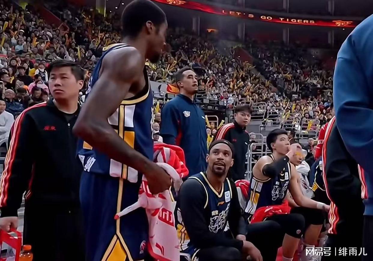 百家乐官方网站-晋粤大战后!迪亚洛惨遭重罚,广东队还要挖人,杜锋招募法耶?