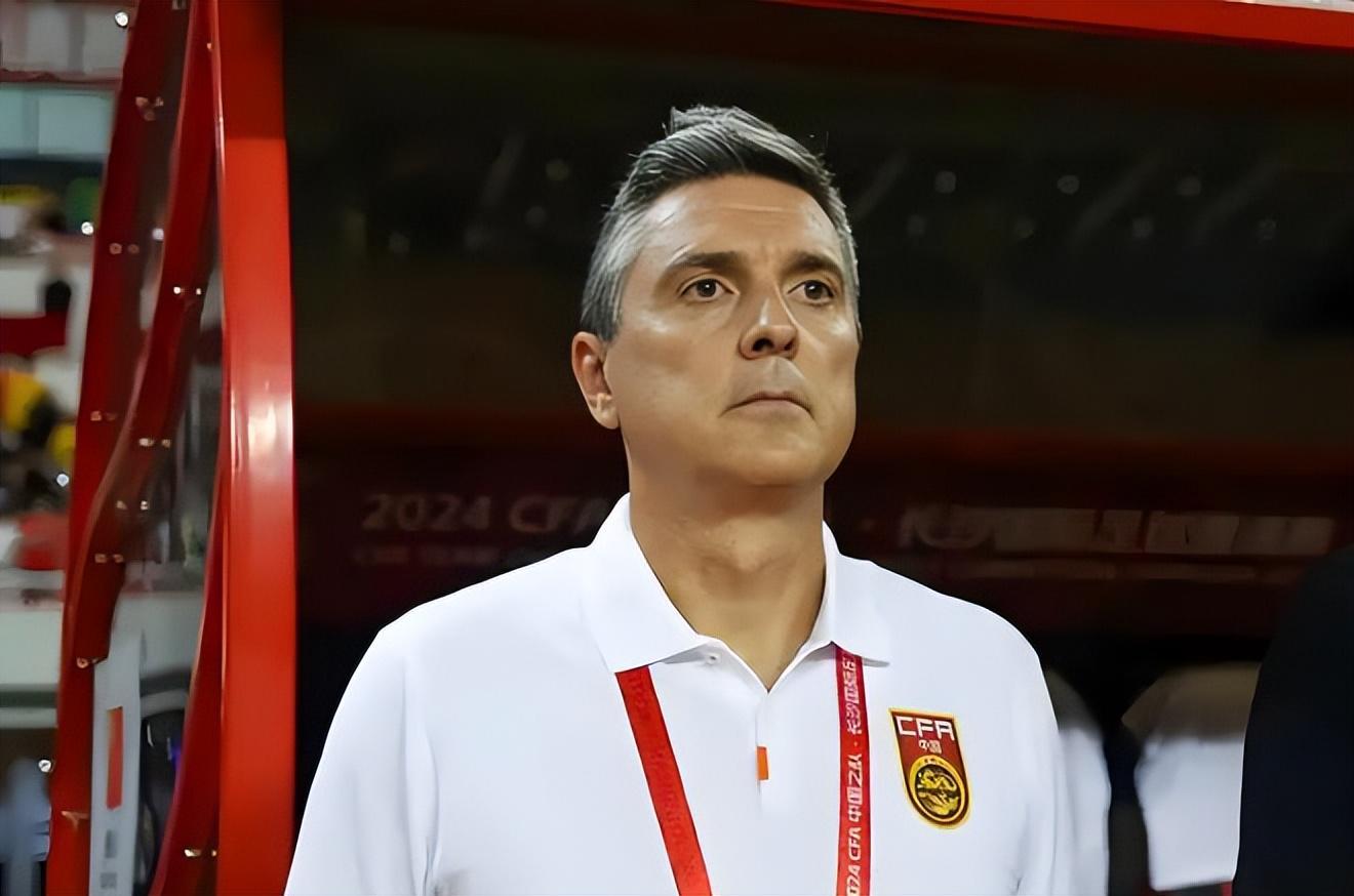 游戏规则-安东尼奥结束U23亚洲杯带队任务后，首次亮相新去处，引发热议