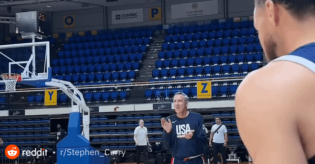 Baccara Gaming-库里伤停27场复出后，连续命中地板反弹三分神操作